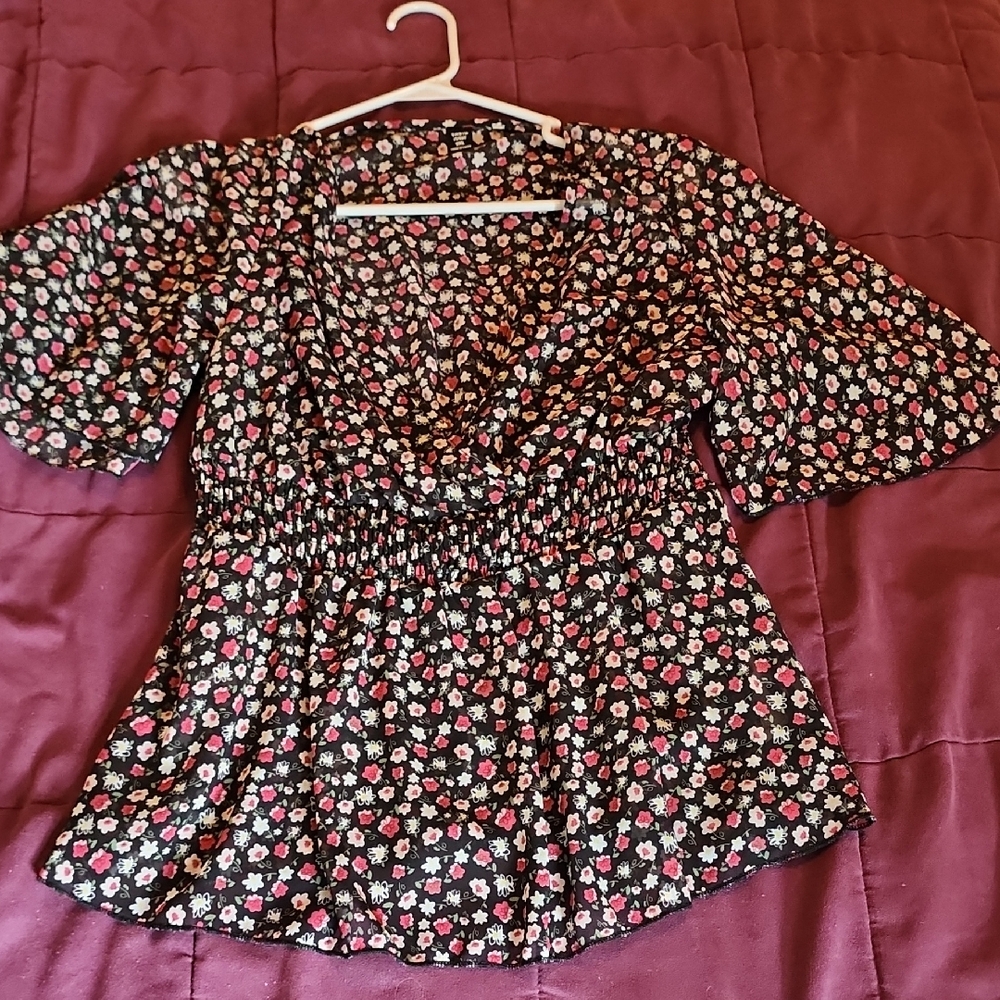 SHEIN Multicolor Floral Puff Sleeve Blouse